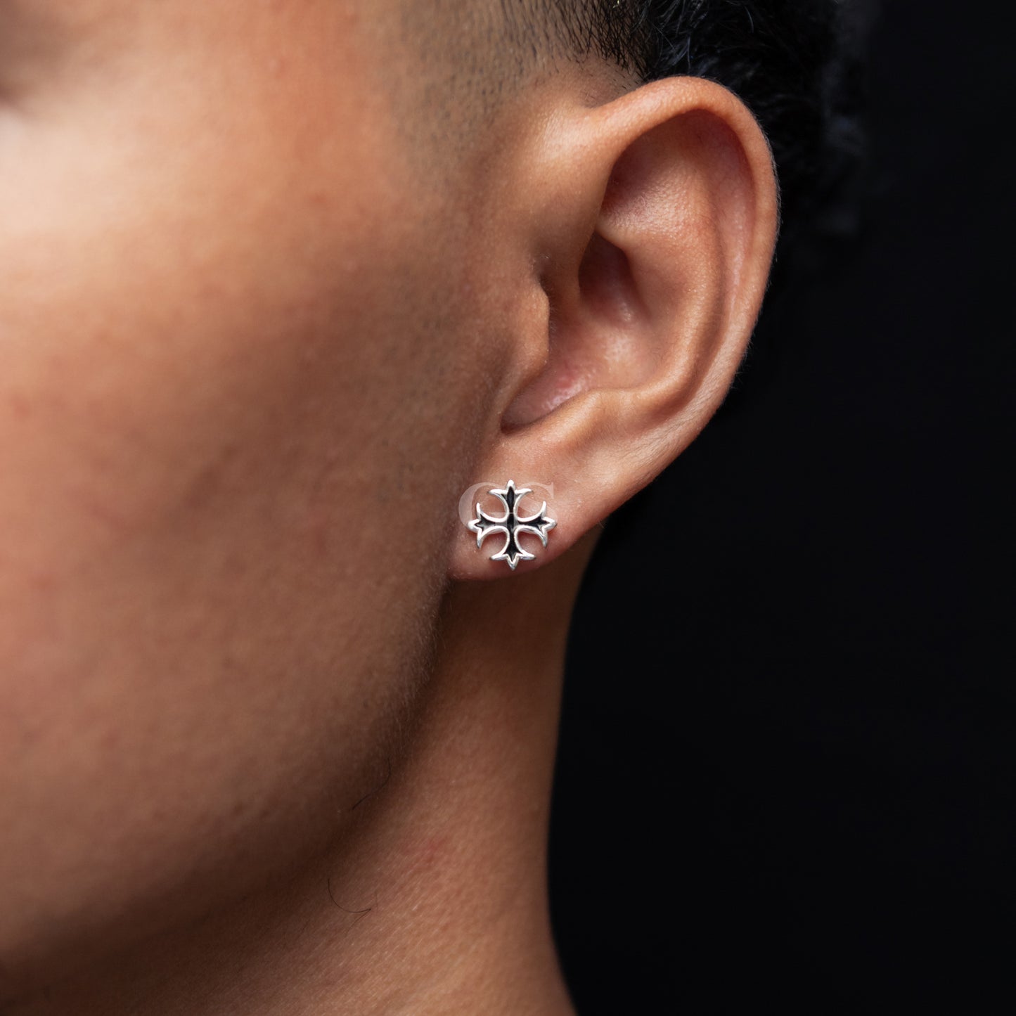 Silver Patonce Cross Stud