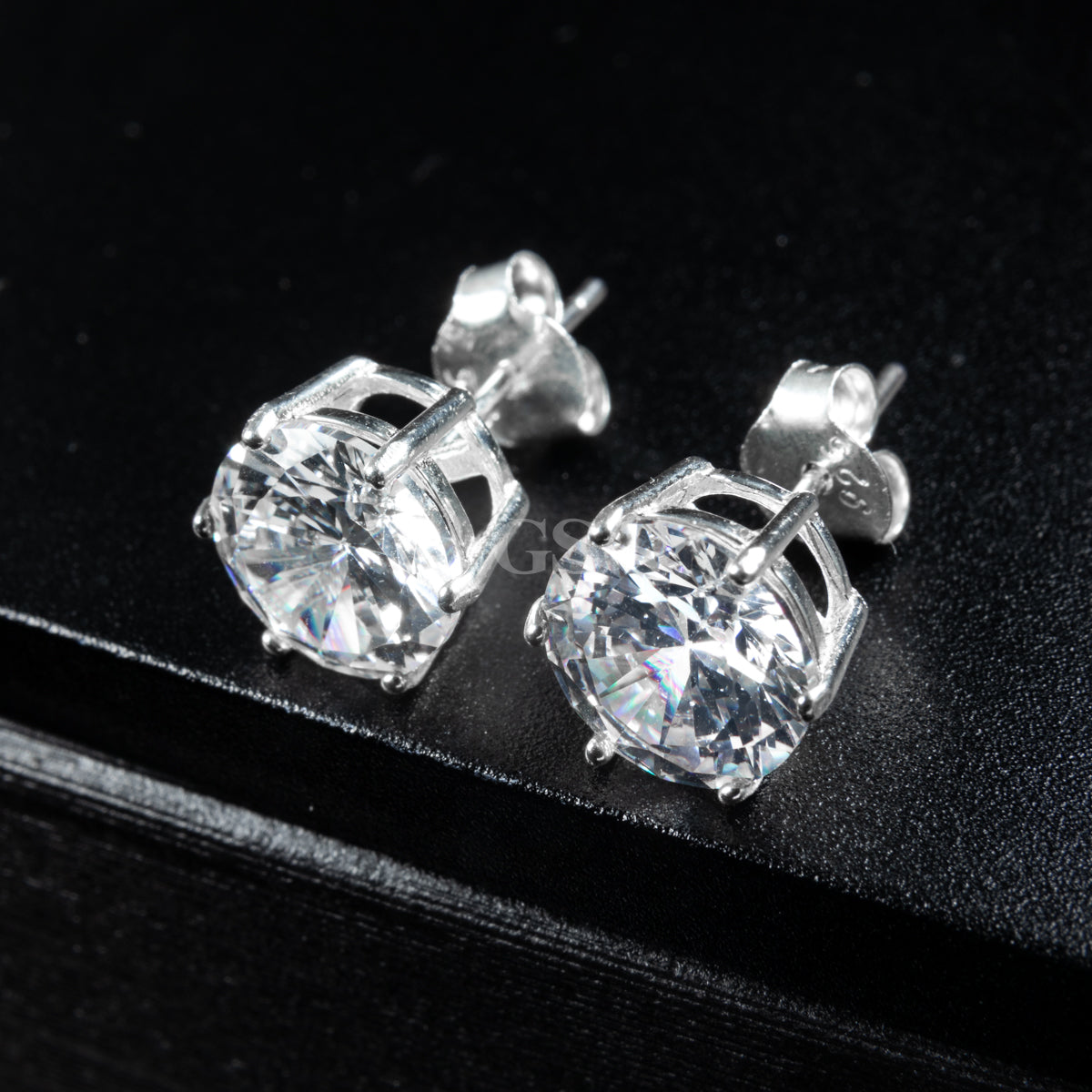 Silver Round Stud