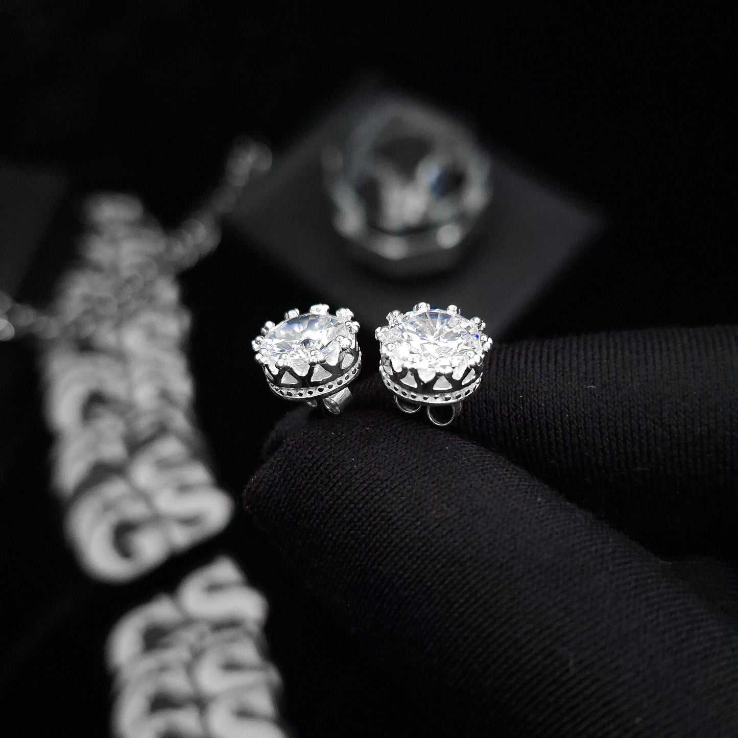 Silver Crown Stud