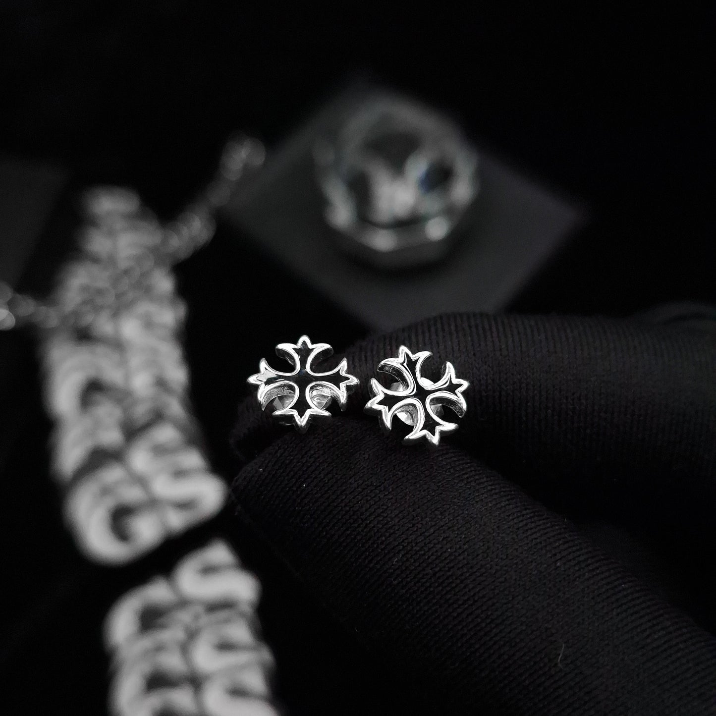 Silver Patonce Cross Stud