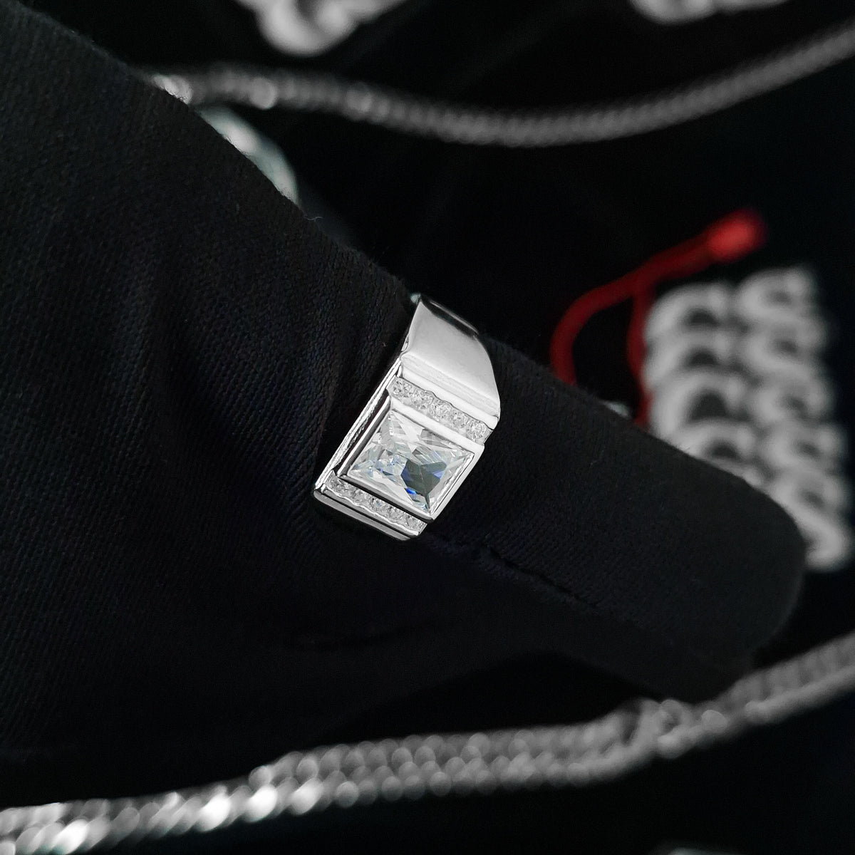 Silver Emerald Diamond Ring