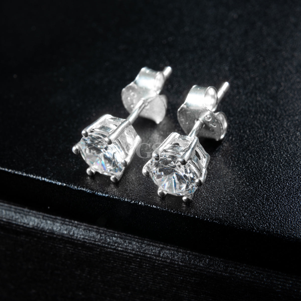 Silver Round Stud