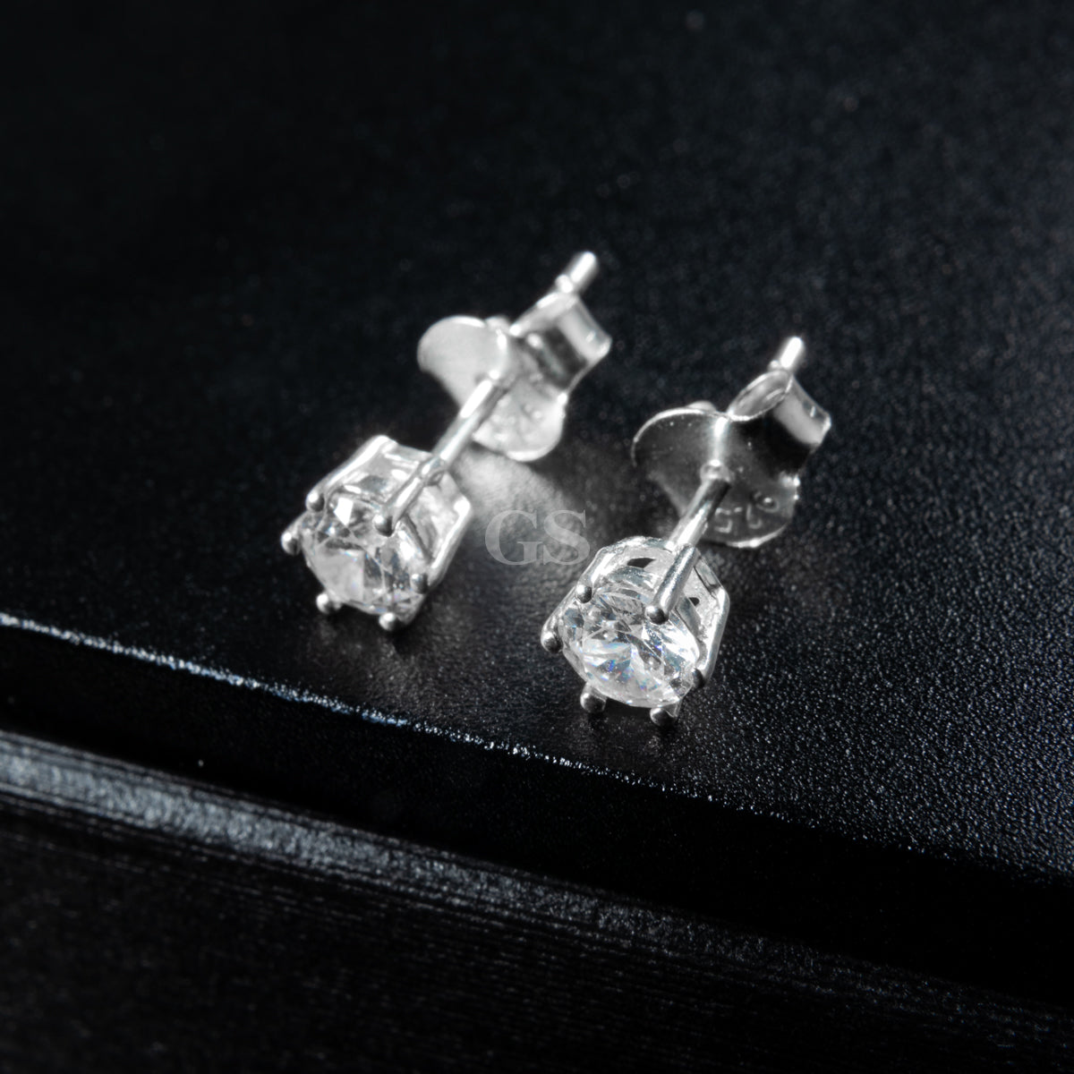 Silver Round Stud
