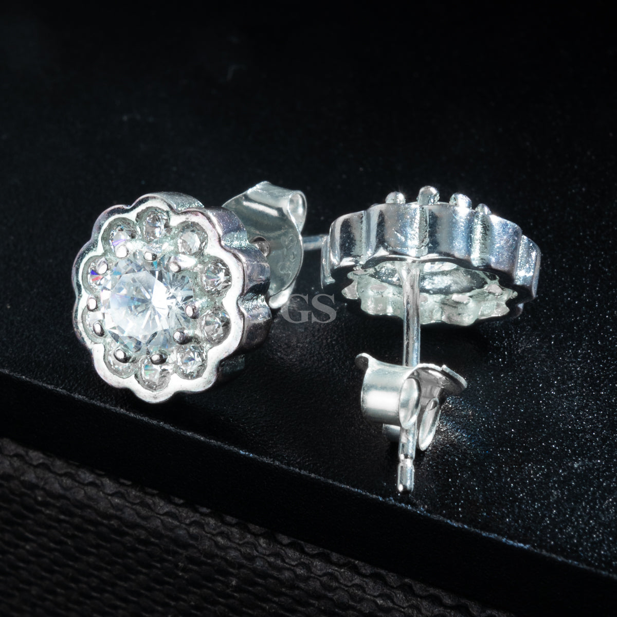Silver Sunflower II Stud