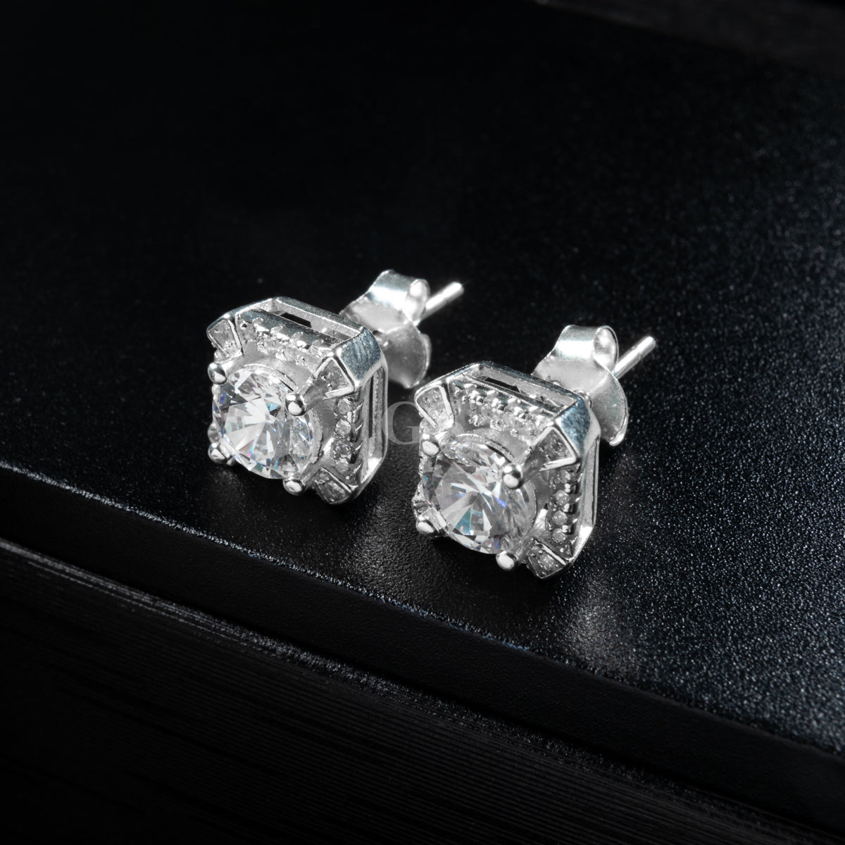 Silver Diamond I Stud