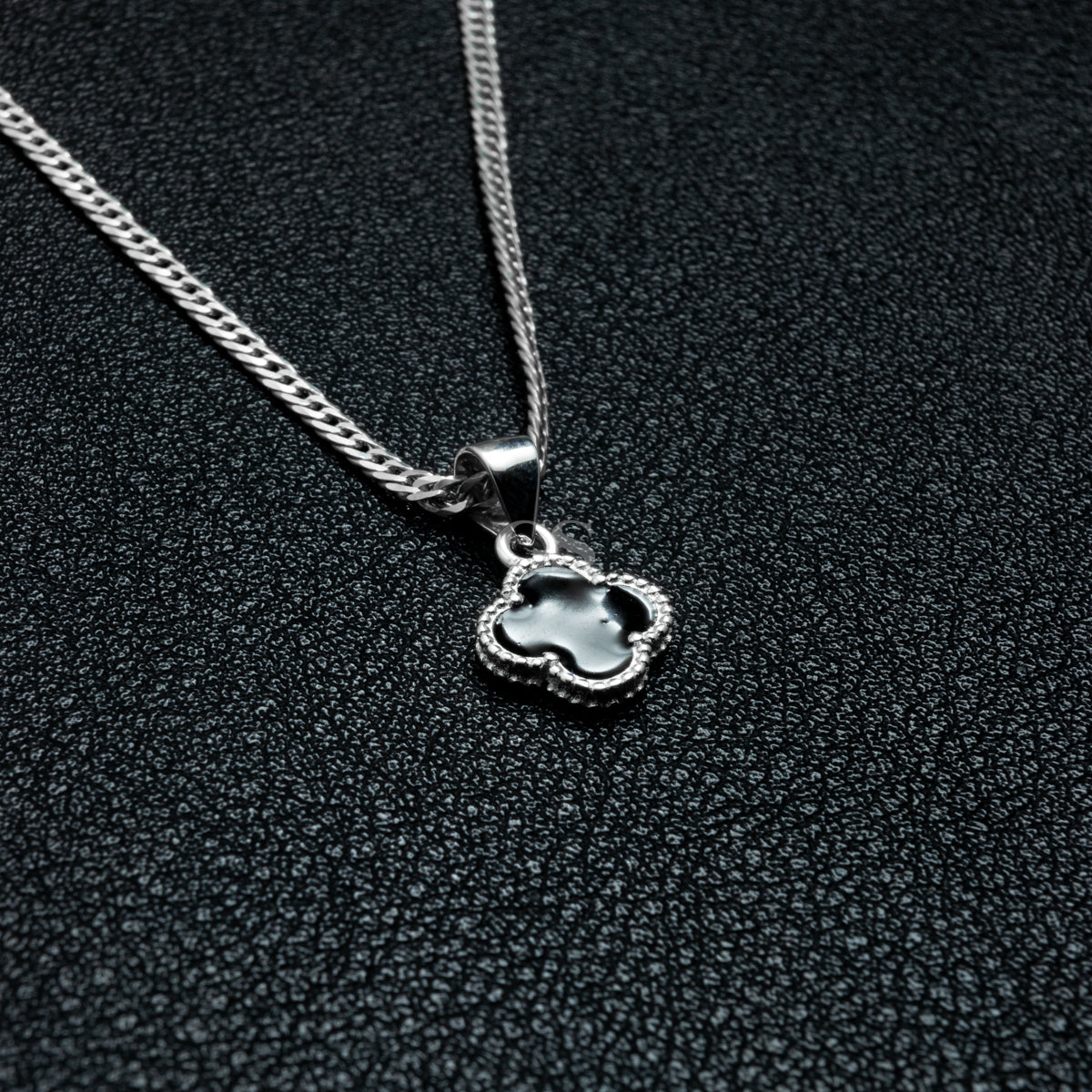 Silver Clover Necklace Set