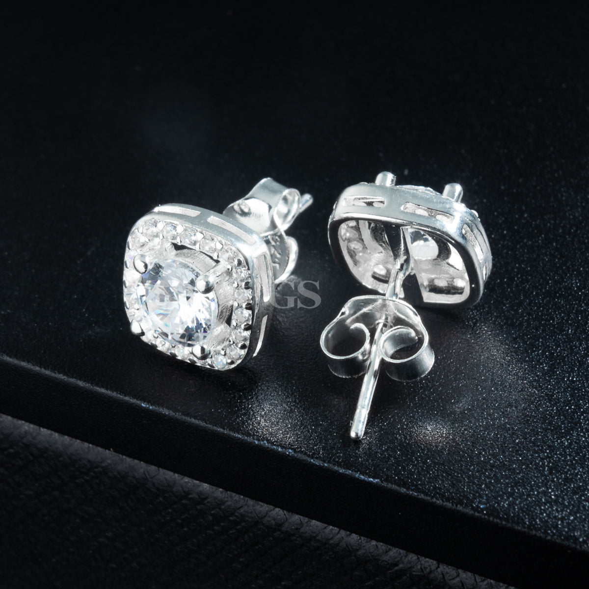 Silver Cube Frame Stud
