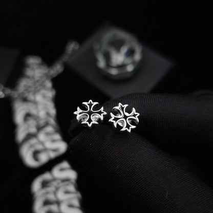 Silver Patonce Cross Stud