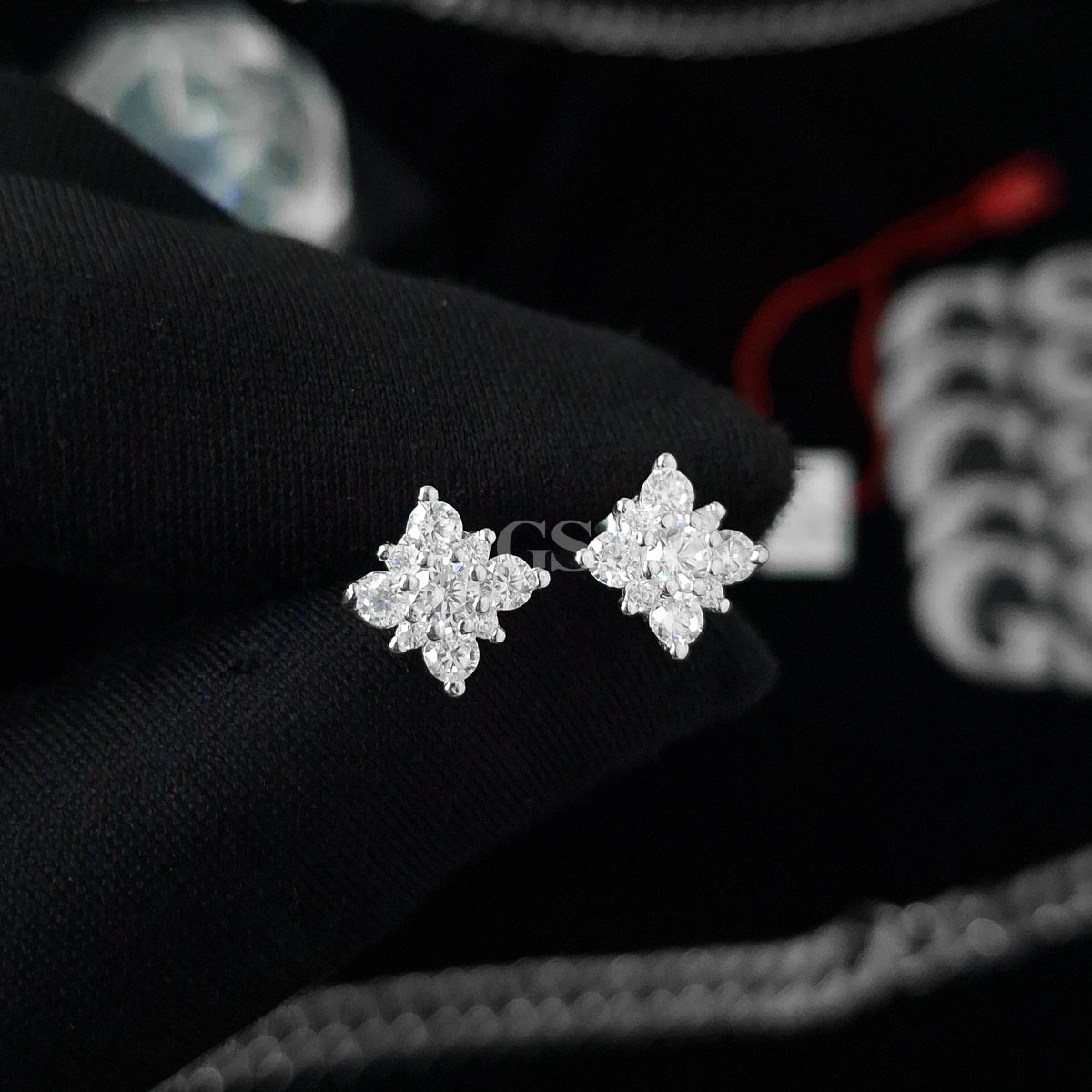 Silver Nova Stud