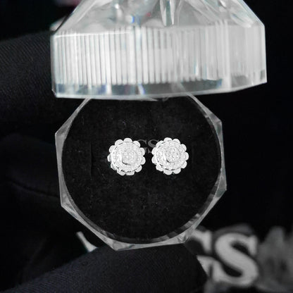 Silver Sunflower I Stud