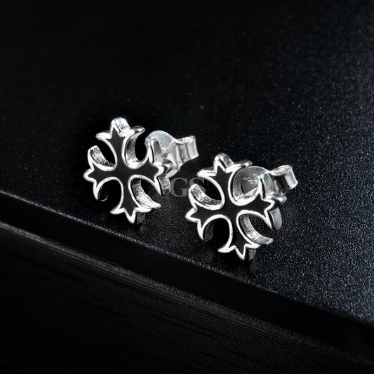 Silver Patonce Cross Stud