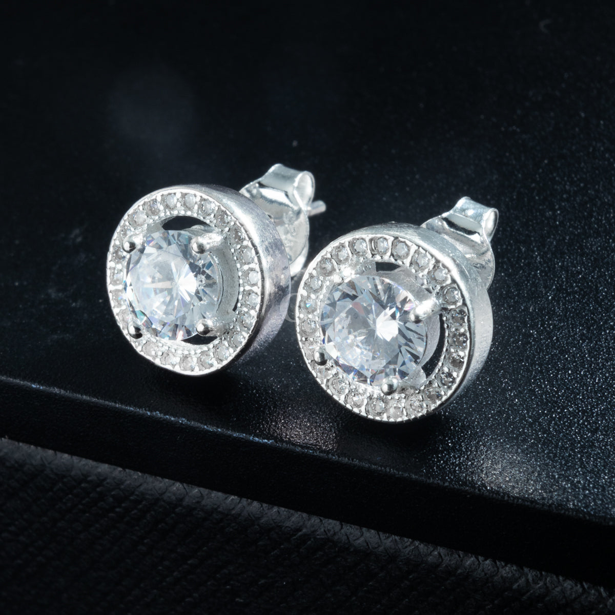 Silver Round Frame Stud