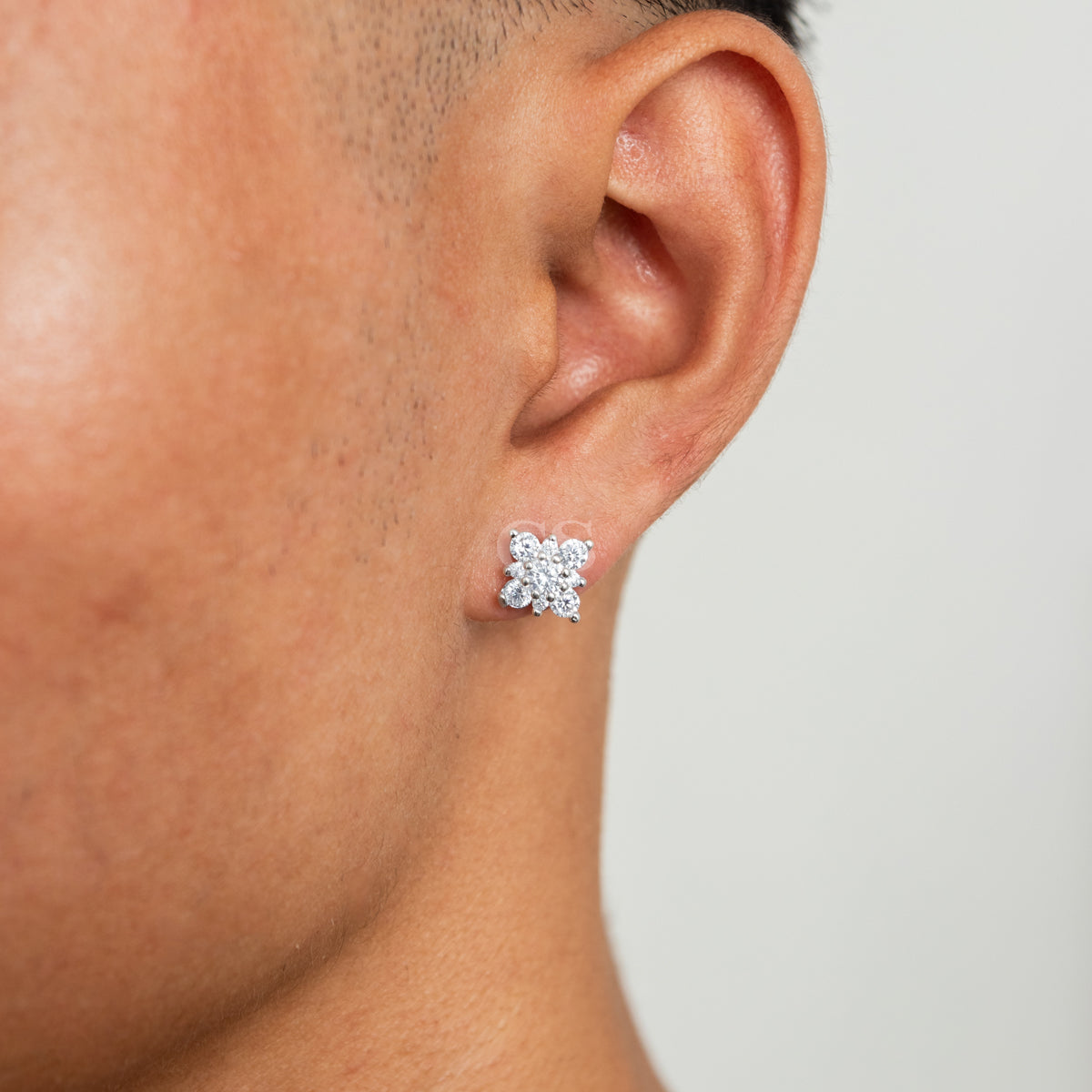 Silver Nova Stud