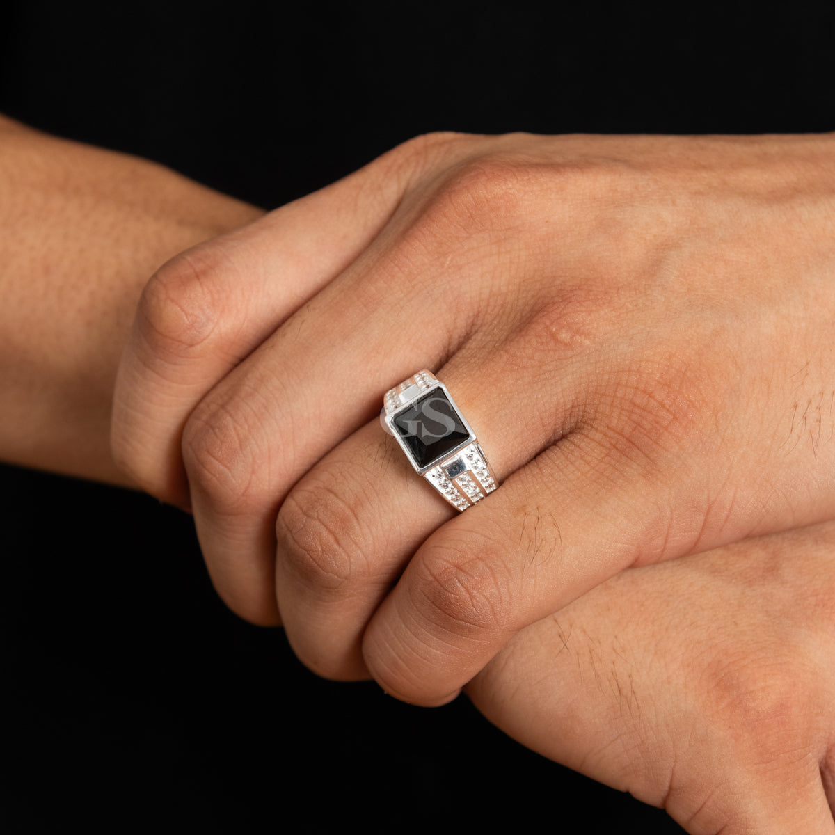 Silver Onyx Ring